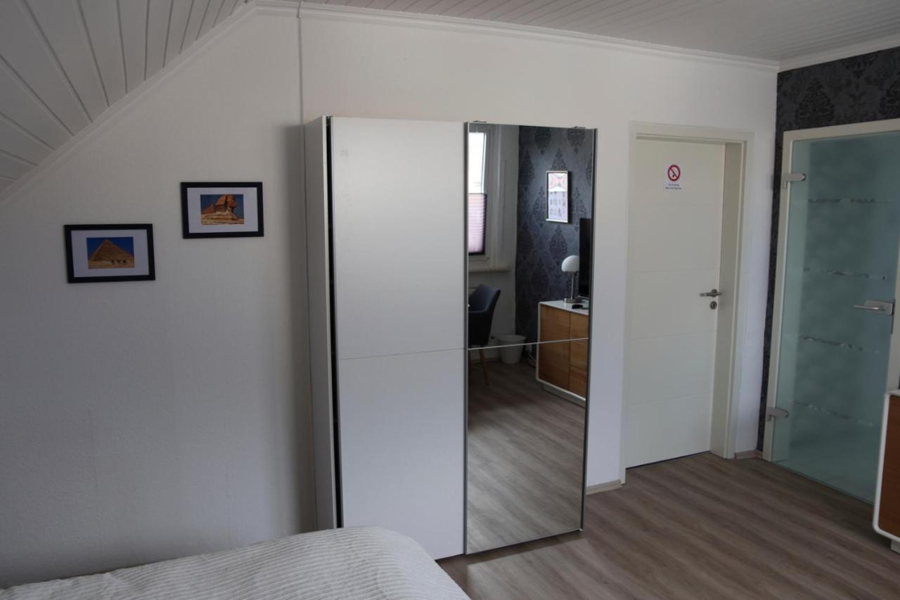 Privatzimmer Mit Eigenem Bad Und Kueche ブルクヴェーデル エクステリア 写真